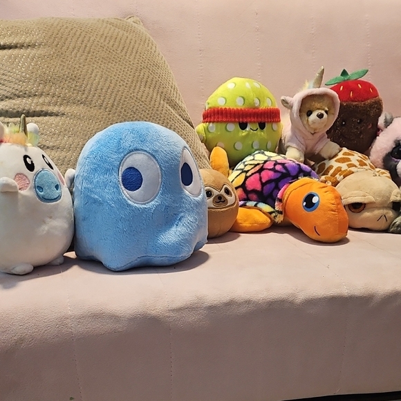 Plush Toy Collection - Picture 2 of 6